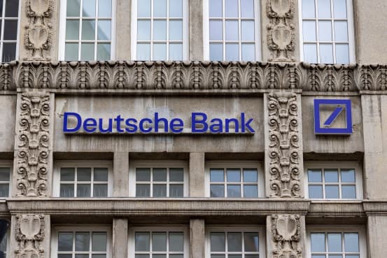 Deutsche Bank Shares Climb on Profit Boost From Postbank Settlement