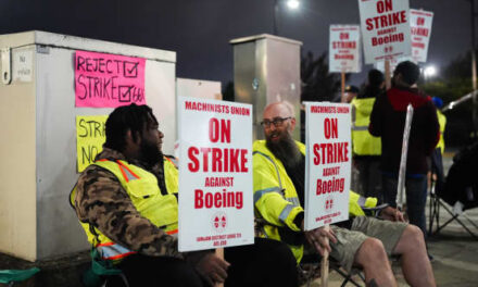 Boeing Machinist Strike Adds Cash Crunch to New CEO’s Rescue Mission