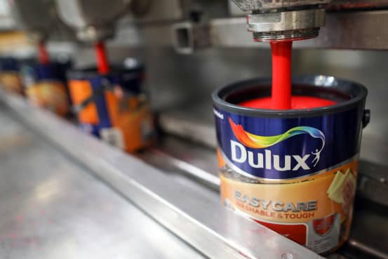 Akzo Nobel Sees Full-Year Earnings at Lower End of Guidance